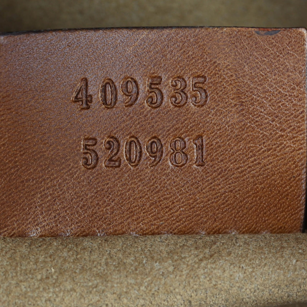 Gucci GG Supreme Mini Chain Bag