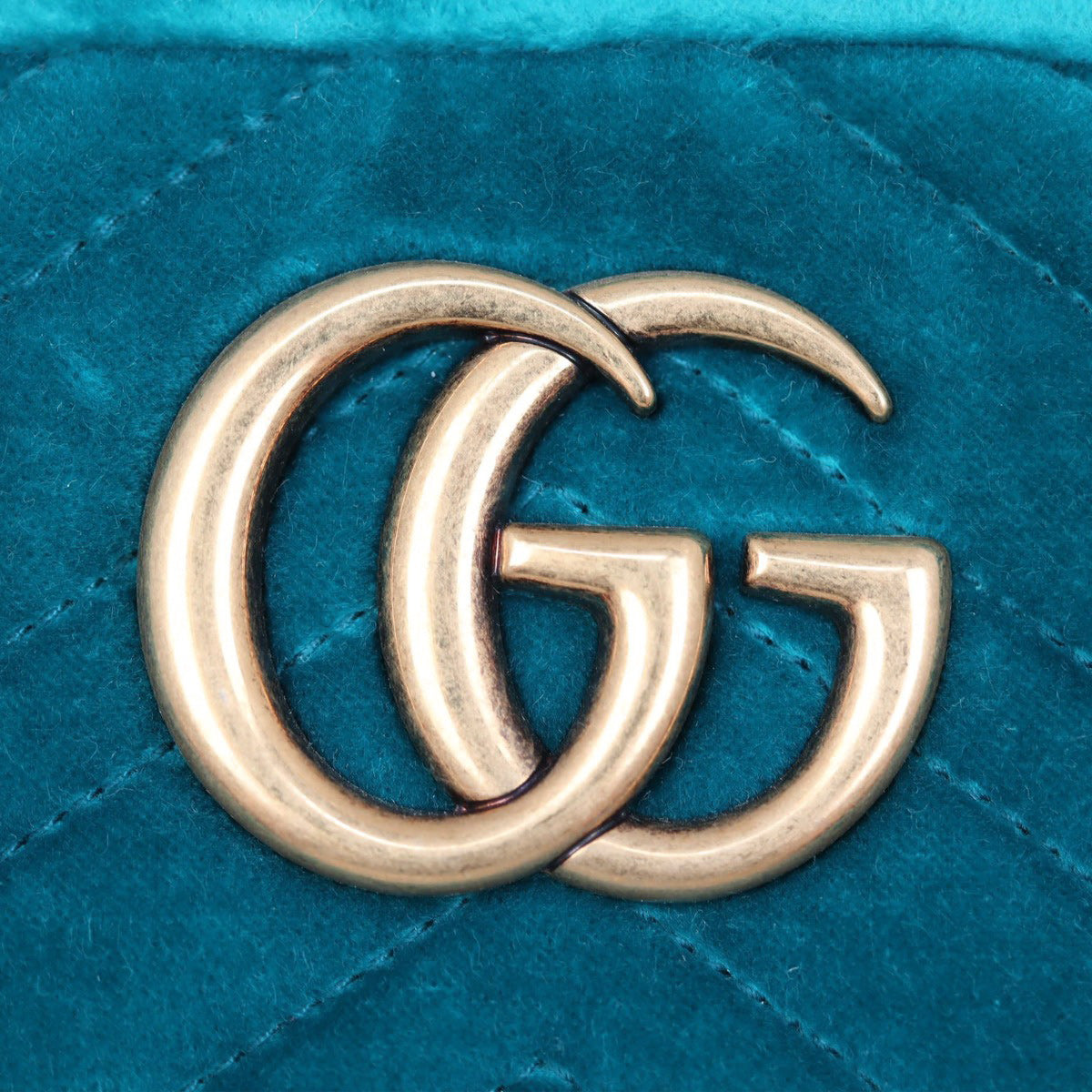 Gucci GG Marmont Velvet Small Camera Bag