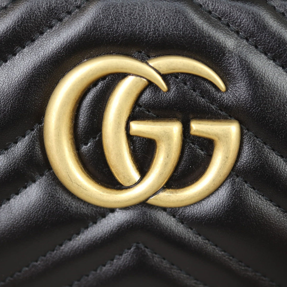 Gucci GG Marmont Small Camera Bag