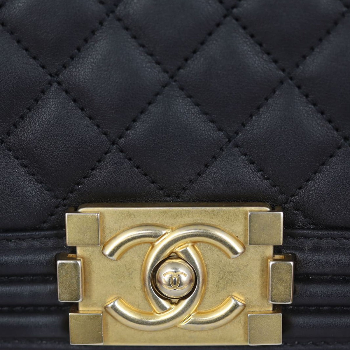 Chanel Boy Small | 24 Series