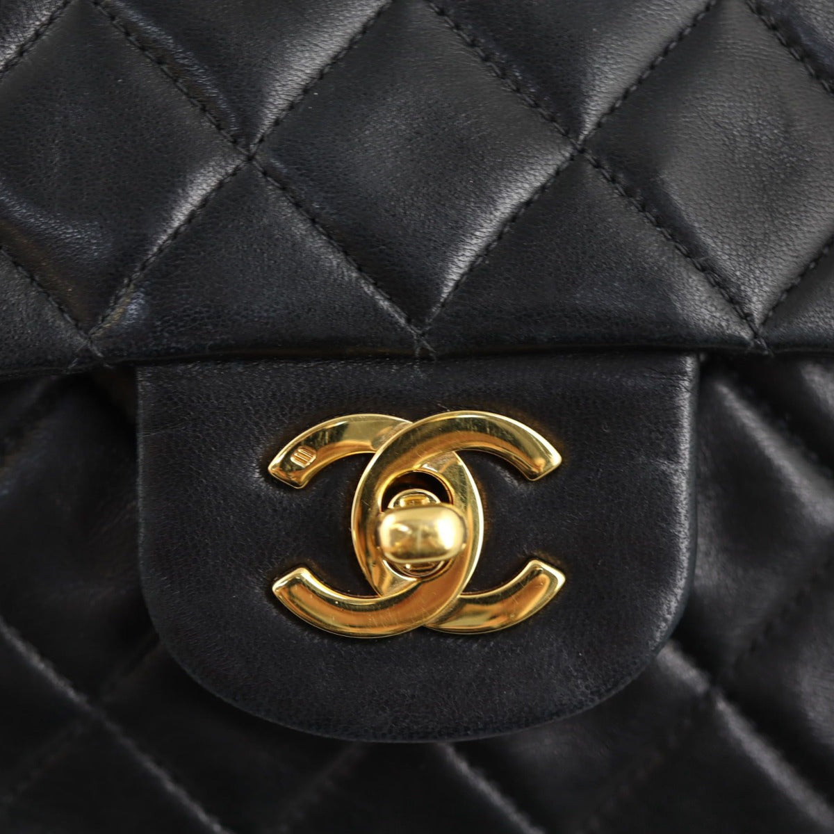 Chanel Classic Double Flap Medium | Black Quilted Lambskin