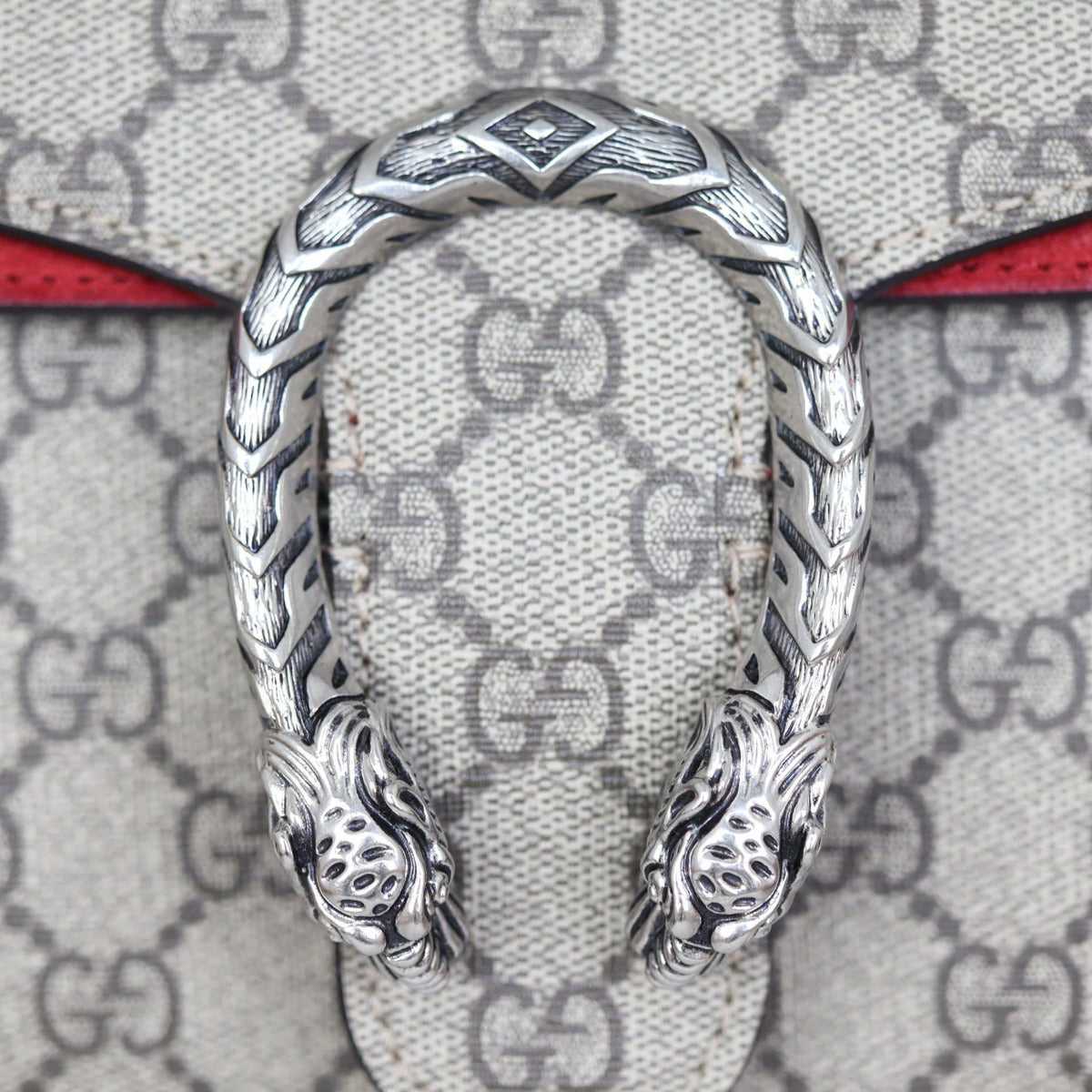 Gucci Dionysus GG Supreme Small Shoulder Bag