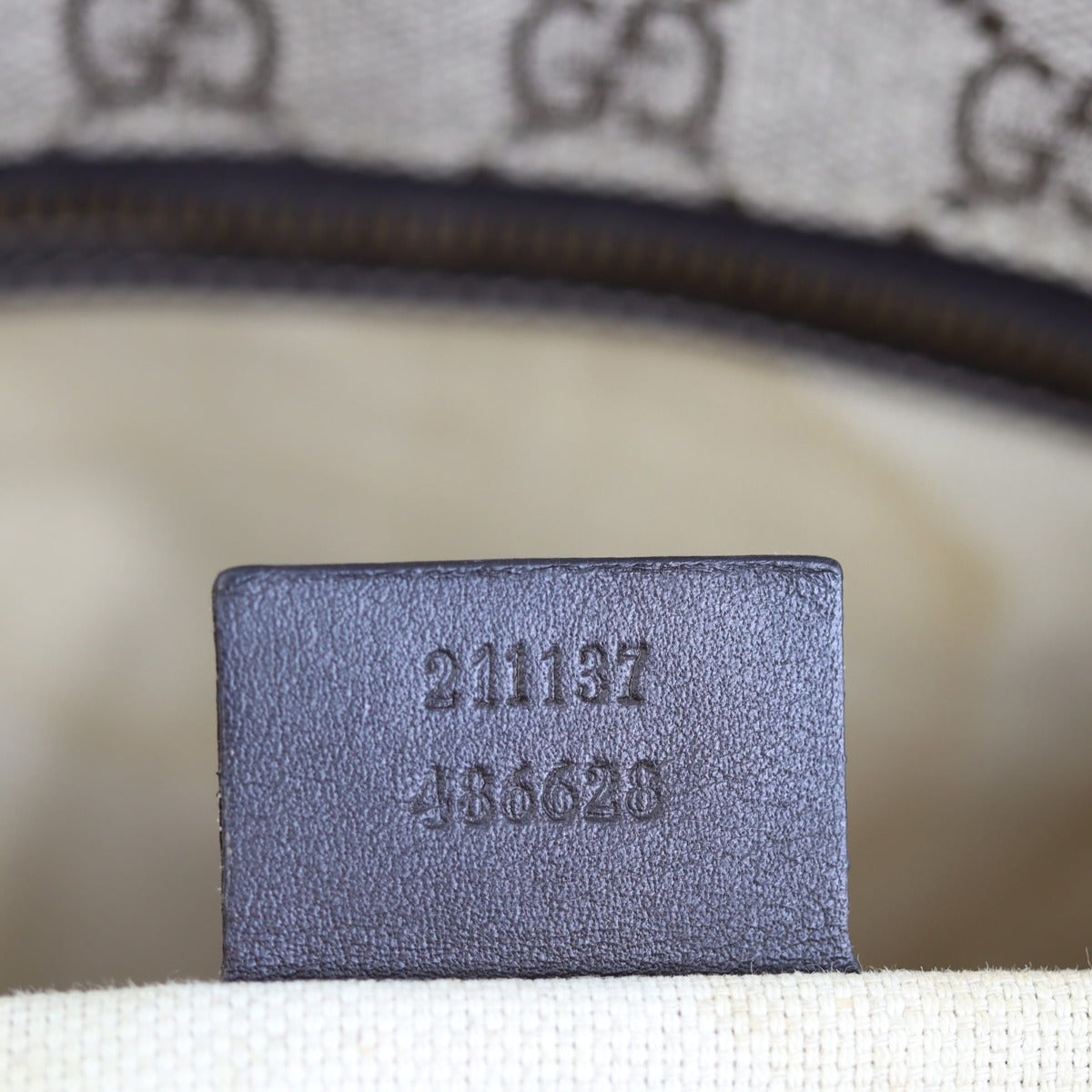Gucci GG Supreme Joy Medium Tote