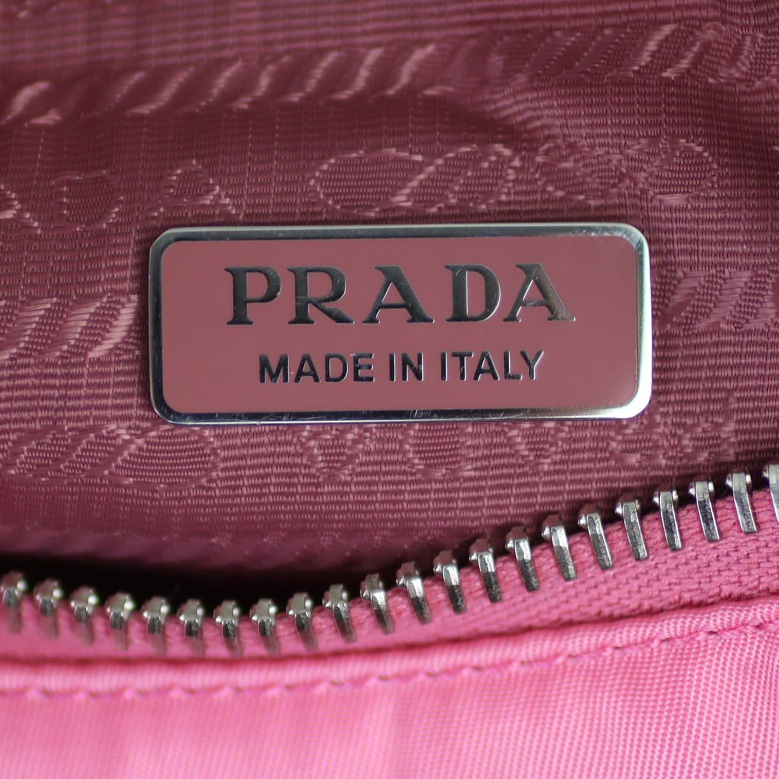 Prada Re-Edition 2005 Tessuto Shoulder Bag
