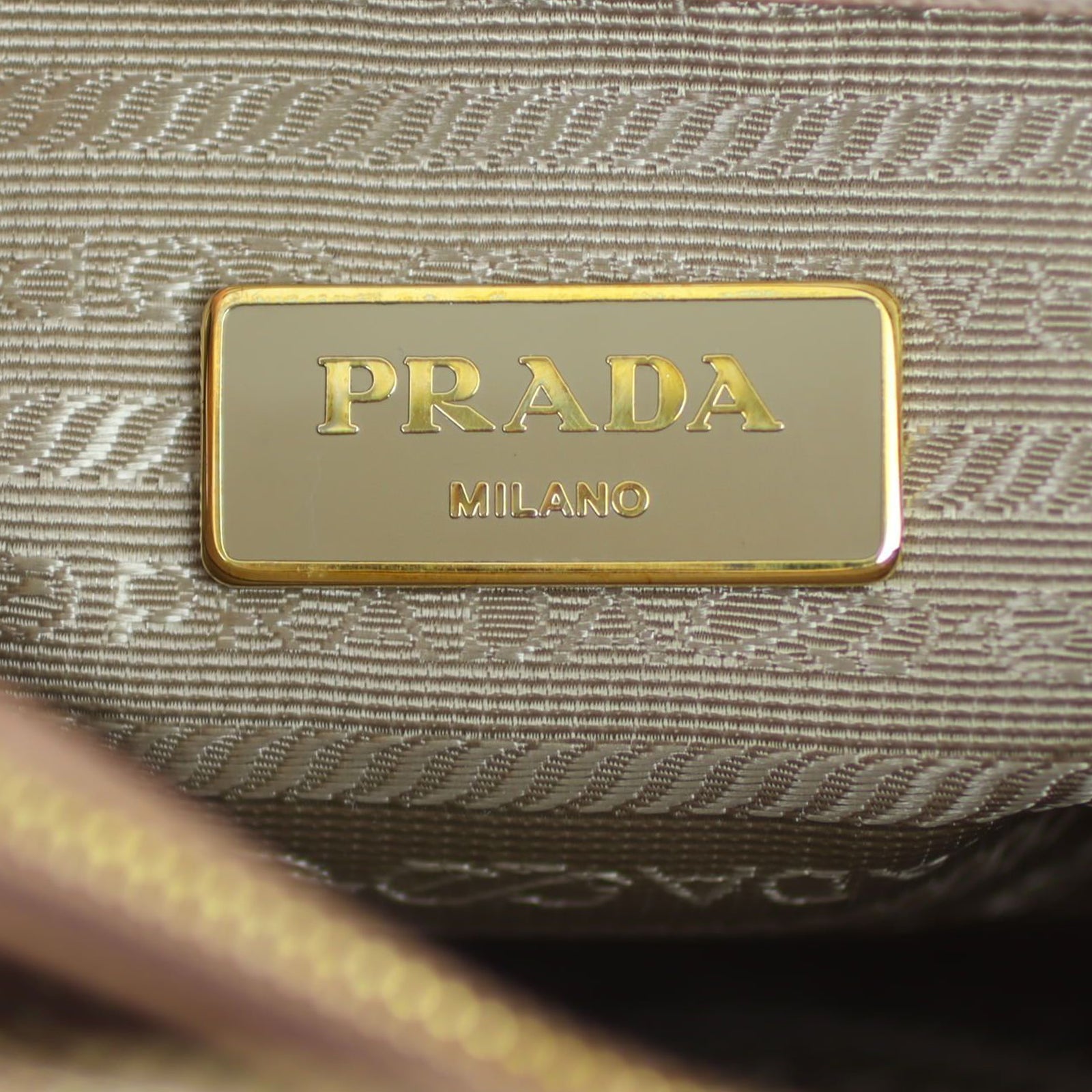 Prada Saffiano Lux Promenade Small