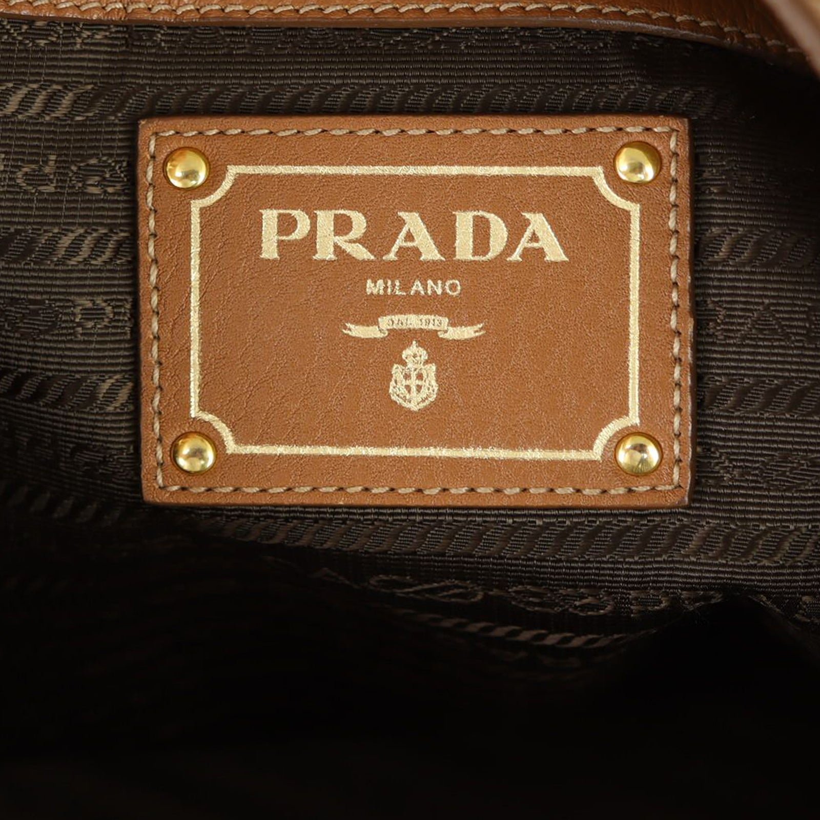 Prada Vitello Daino Hobo