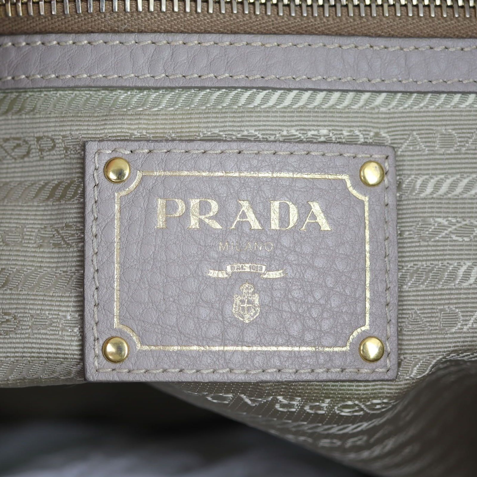 Prada Vitello Daino Zip Hobo