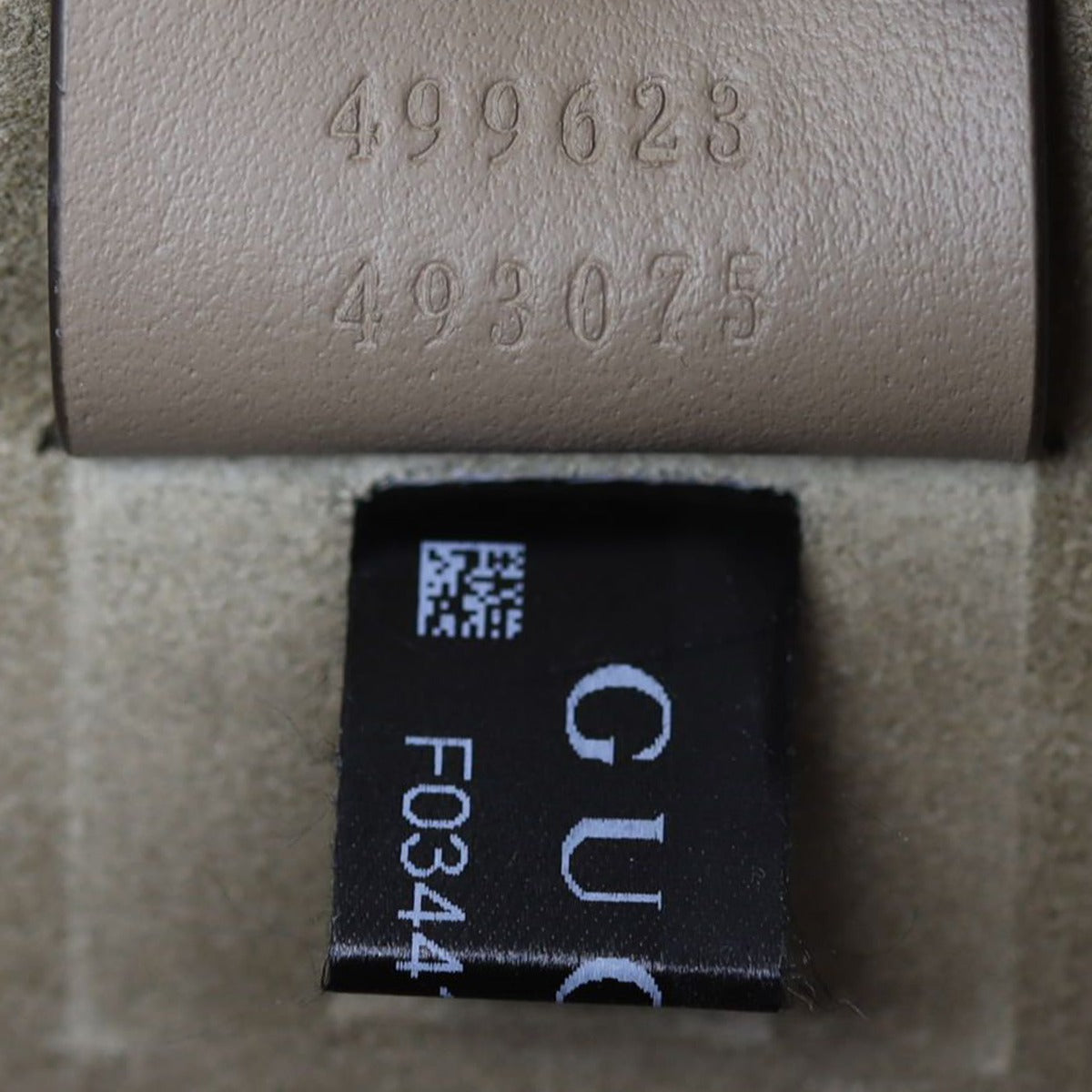 Gucci Dionysus GG Supreme Small Shoulder Bag